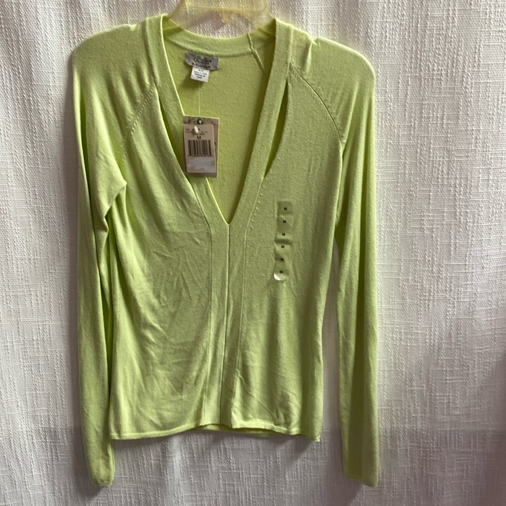 Medium long sleeve shirt
